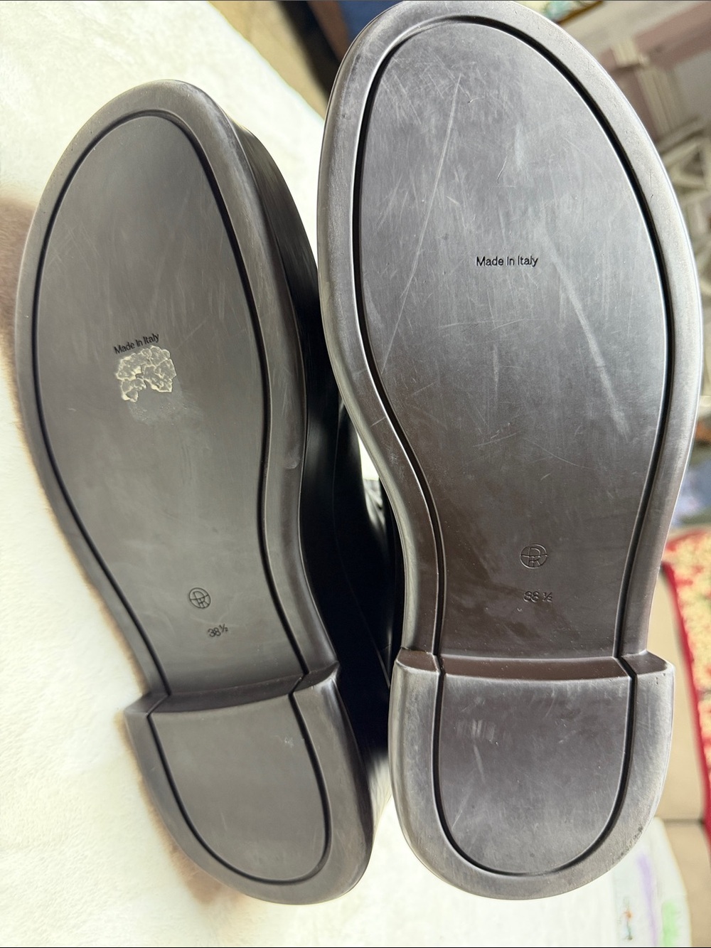 The Row Zipped Booties Size 38 1/2 In Great Pre-Loved shape 👢 - Picture 4 of 15
